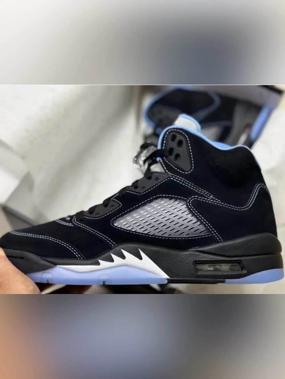 Jordan Men's Black and Ice Blue High-Top Sneakers